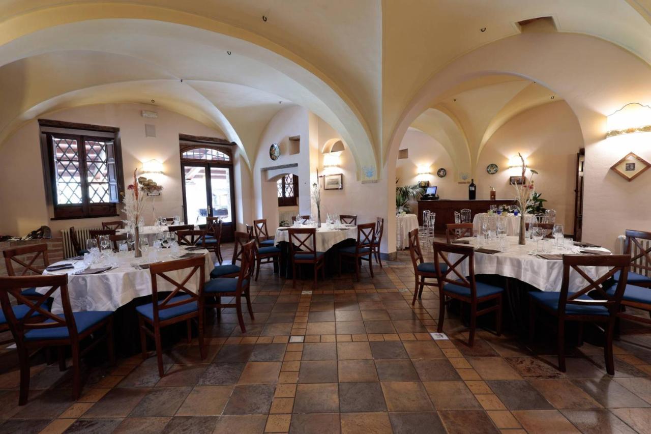 Hotel Corte Dei Tini Терамо Екстериор снимка