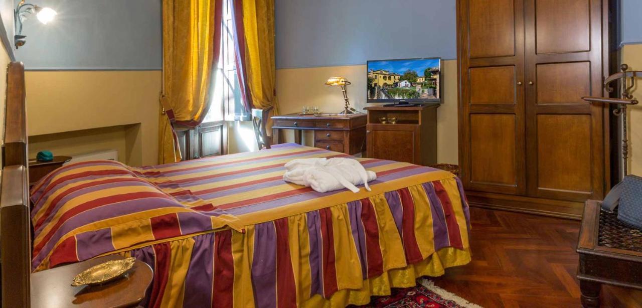 Hotel Corte Dei Tini Терамо Екстериор снимка