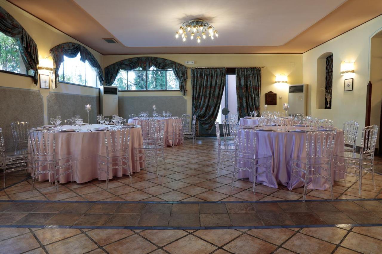 Hotel Corte Dei Tini Терамо Екстериор снимка